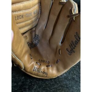 Vintage Wilson A9810 Softball Glove Barely Used- Leather